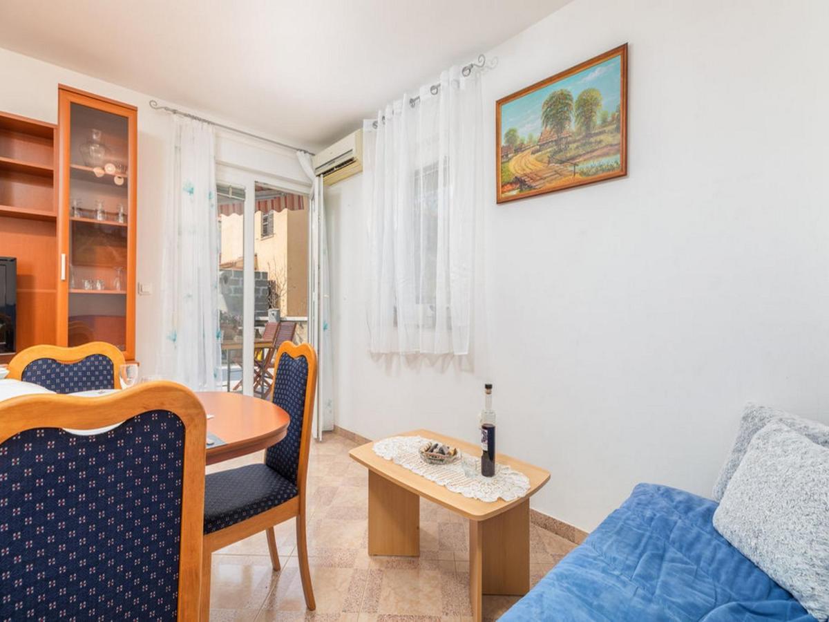 Apartment Dana Fažana Esterno foto