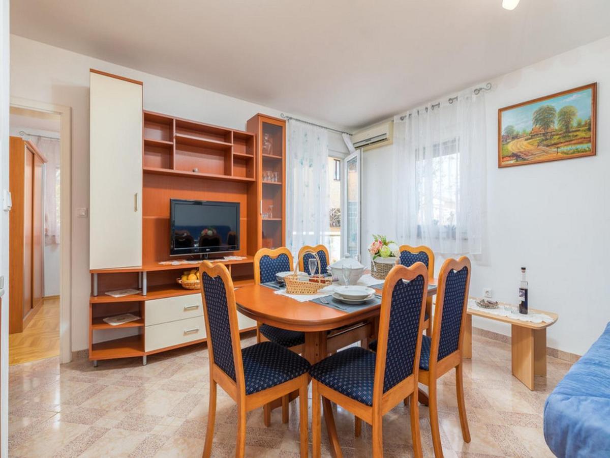 Apartment Dana Fažana Esterno foto