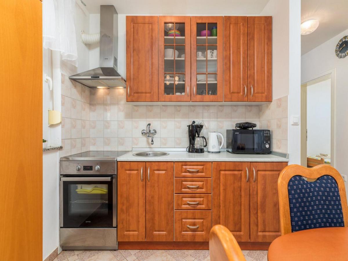 Apartment Dana Fažana Esterno foto