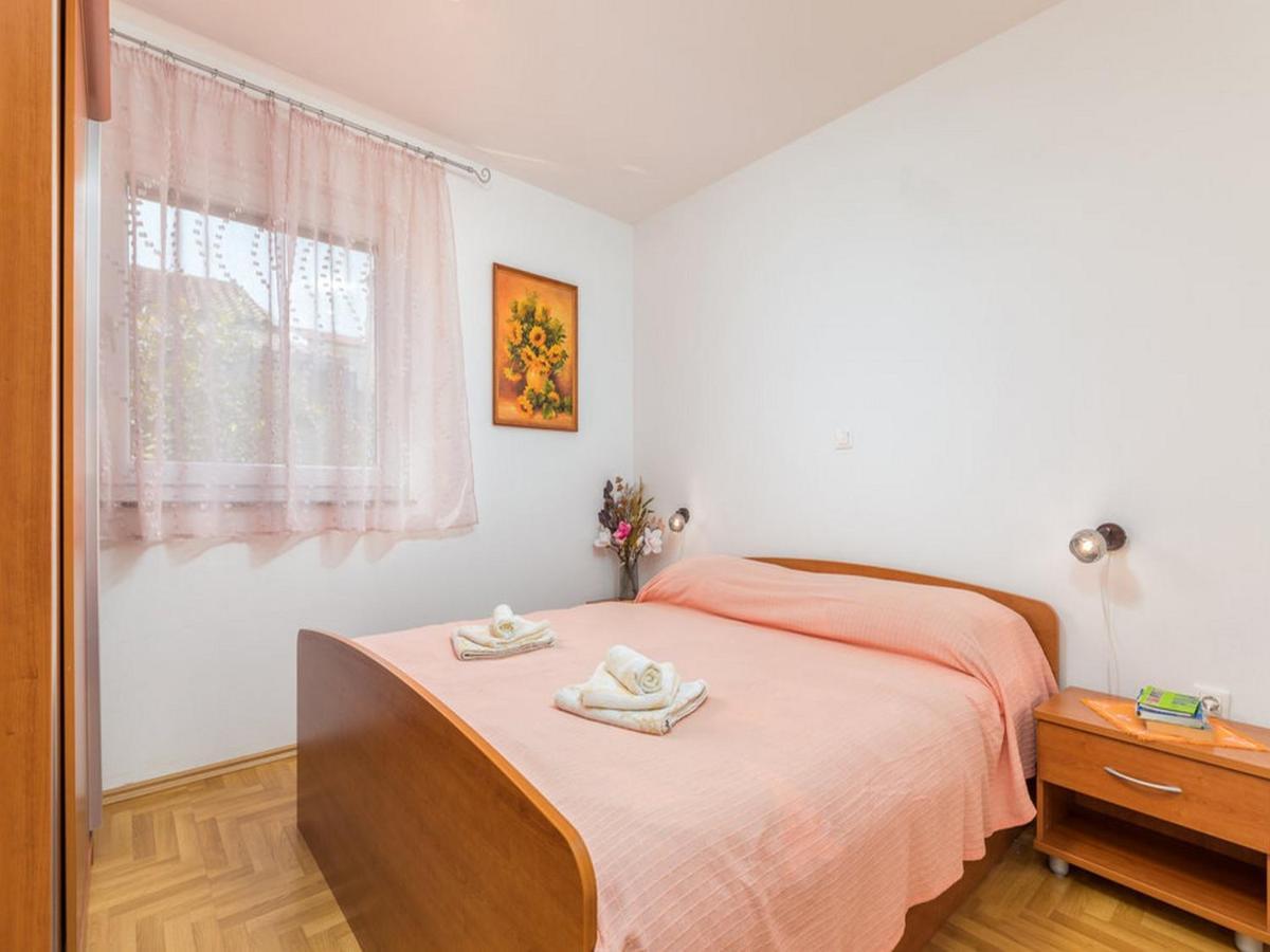 Apartment Dana Fažana Esterno foto