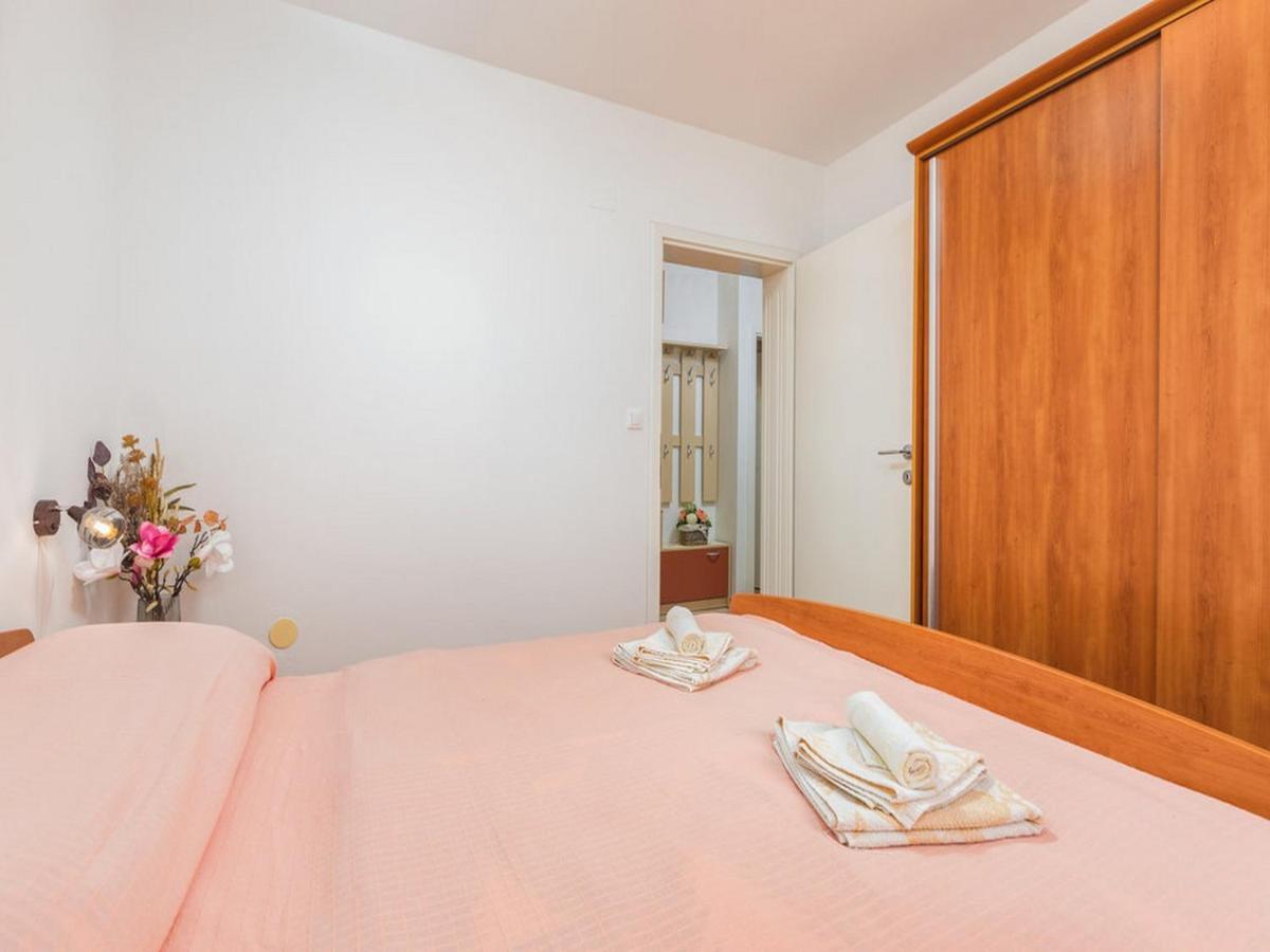 Apartment Dana Fažana Esterno foto