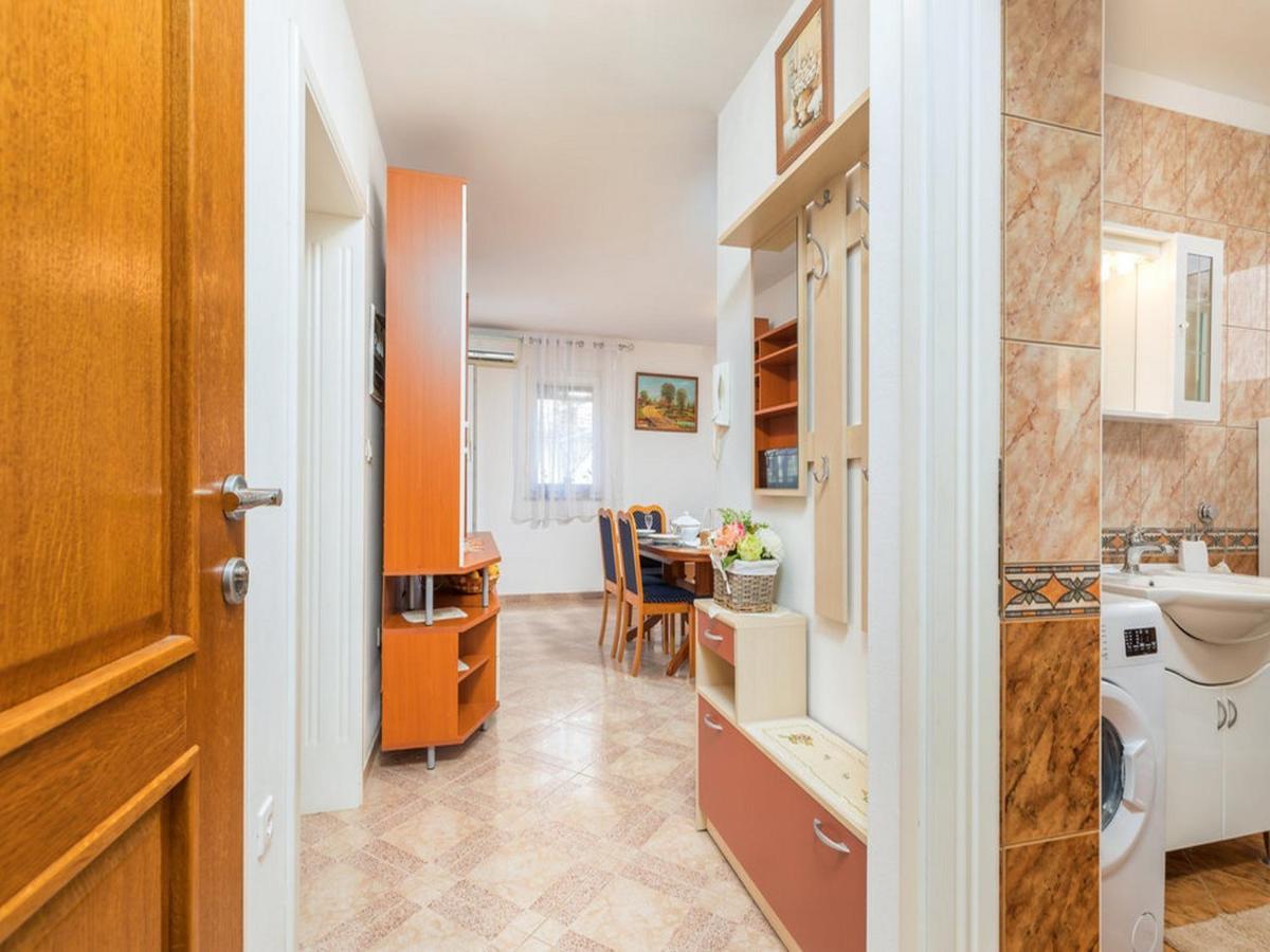 Apartment Dana Fažana Esterno foto